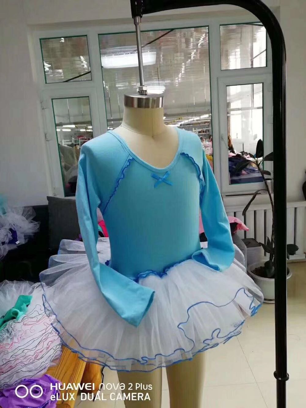 舞蹈服芭蕾舞服六一演出服在类目 运动/瑜伽/健身/球迷用品, 舞蹈/健美操/体操, 芭蕾舞, 芭蕾舞演出服中 - 来自Buy2taobao.com提供专业的淘宝代购服务