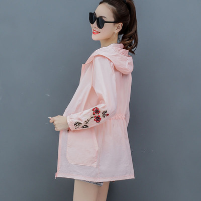 防晒衣女中长款夏季2019新款韩版绣花长袖薄款透气大码沙滩防晒服