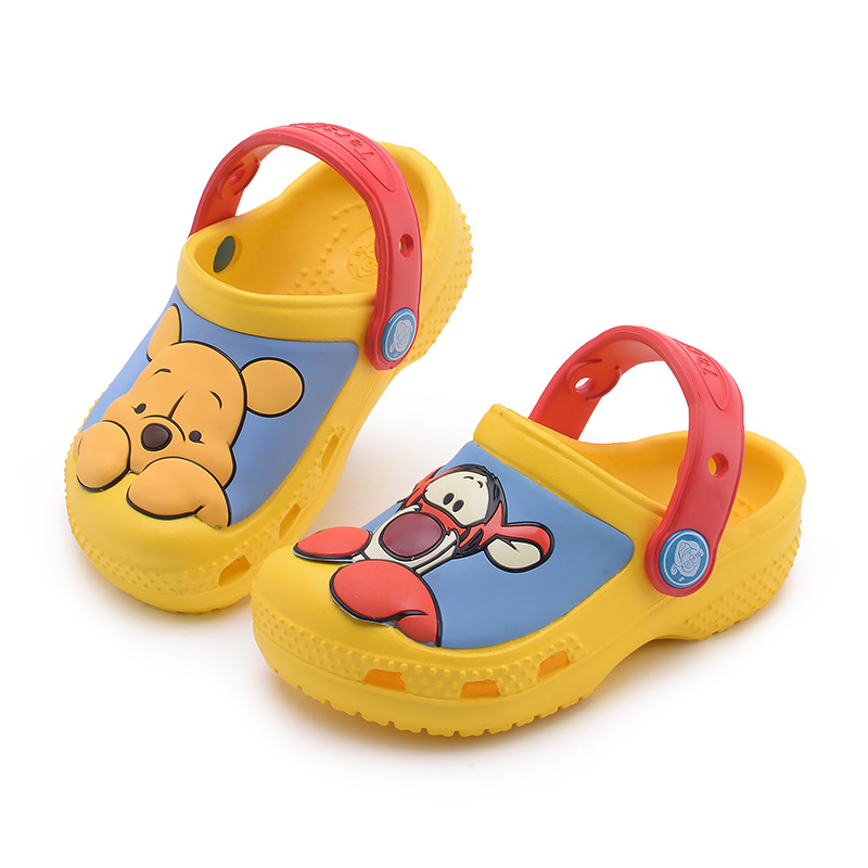 new pattern summer Winnie the Pooh men and women Children's shoes Lovely hole shoes Beach slippers non-slip Baby Shoesin the Shoes/Baby Shoes/Parent-child shoes , Slippers category - from Buy2taobao.com to provide professional Taobao agent buy service