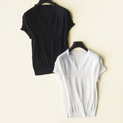 有点慵懒带点小资 重工蕾丝镂空钩花 V领短袖纯色冰麻针织衫 女