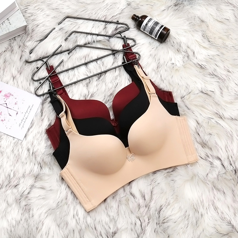 一片式无钢圈内衣女调整胸型矫正外扩文胸夏季新款聚拢光面胸罩在类目 女士内衣/男士内衣/家居服, 文胸中 - 来自Buy2taobao.com提供专业的淘宝代购服务