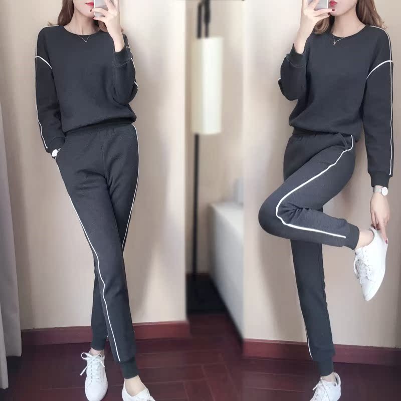 现代套装女秋2018款时髦时尚简约两件套女生学生秋装衣服气质显瘦在类目 女装/女士精品, 套装/学生校服/工作制服, 休闲运动套装中 - 来自Buy2taobao.com提供专业的淘宝代购服务