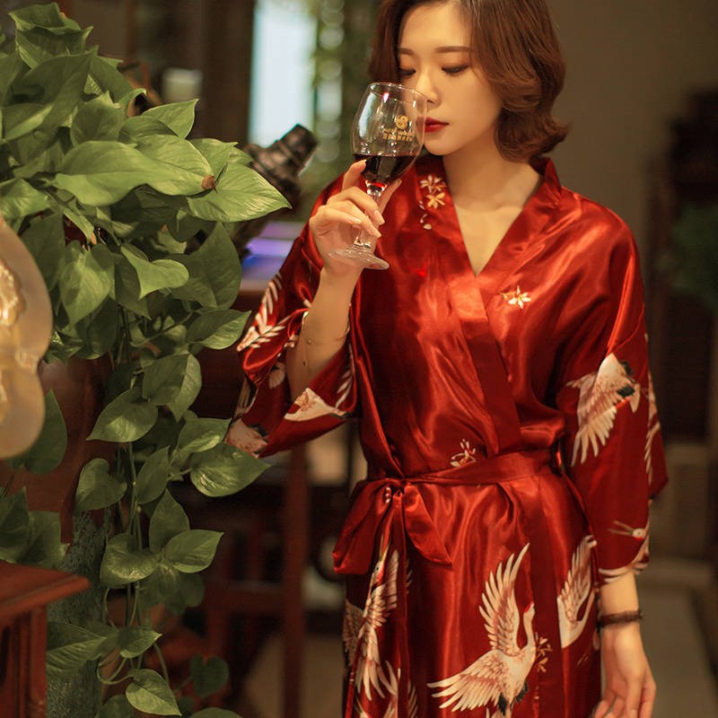 2019新款睡衣女款春夏仿真絲性感睡袍女伴娘婚禮晨袍女長款浴袍女在類目 女士內衣/男士內衣/家居服, 睡裙中 - 來自Buy2taobao.com提供專業的淘寶代購服務