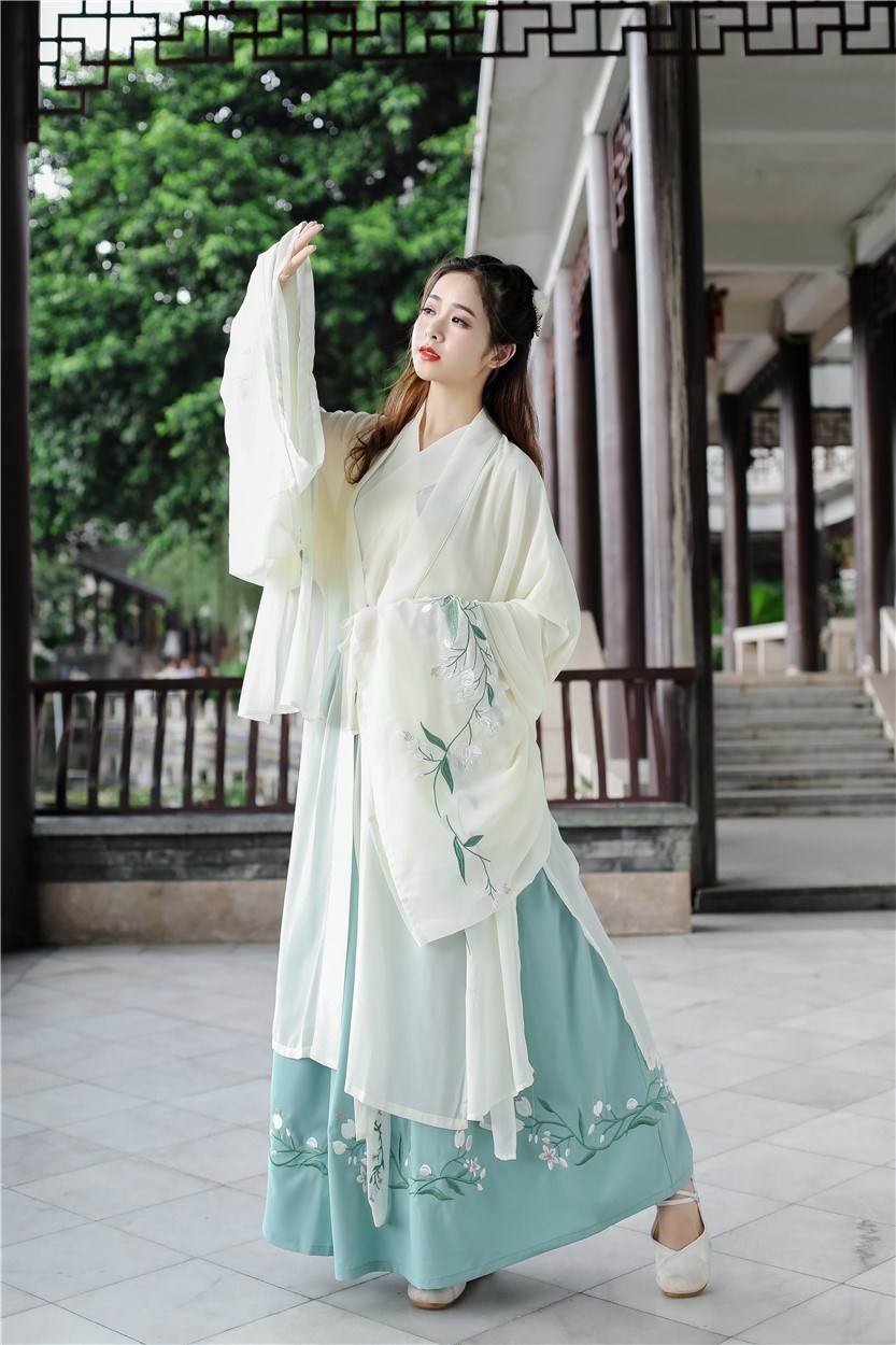 日常齐腰襦裙女汉服整套明制汉服女全套裙新品清新淡雅学生襦裙大在类目 女装/女士精品, 唐装/民族服装/舞台服装, 民族服装/舞台装中 - 来自Buy2taobao.com提供专业的淘宝代购服务