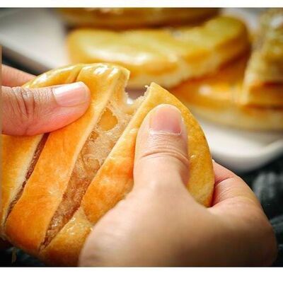 老婆饼好吃的糕点小吃点心营养早餐食品老式酥饼面包散装整箱400g