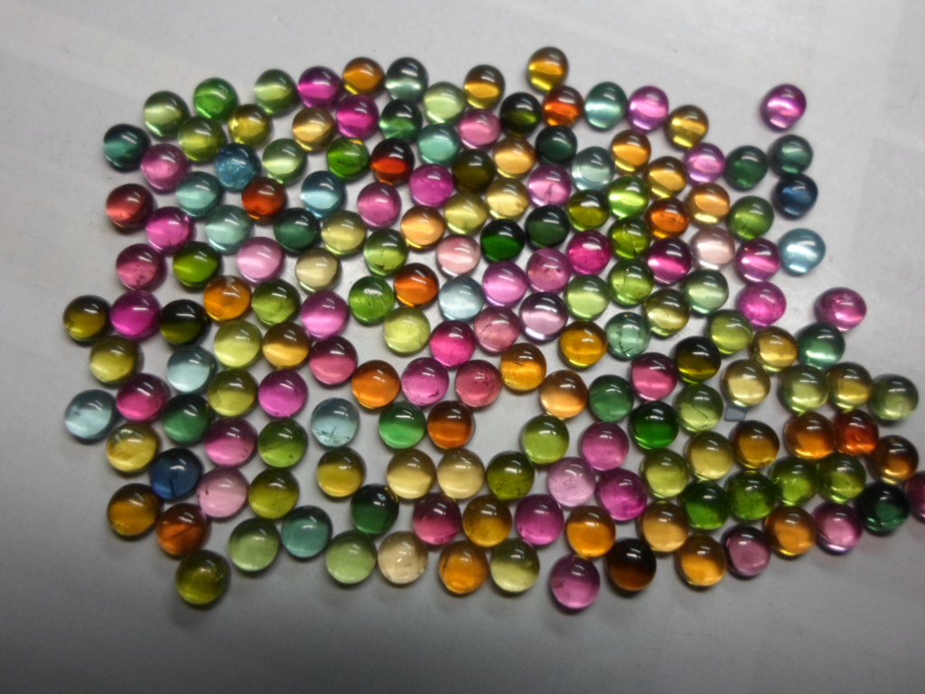 高档纯天然彩色碧玺素面3mm10元一颗10颗批发晶晶天然宝石直销在类目 珠宝/钻石/翡翠/黄金, 彩色宝石/贵重宝石, 其他中 - 来自Buy2taobao.com提供专业的淘宝代购服务