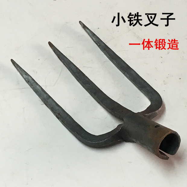 三齿二齿钉耙子四齿耙 松土栽培园艺农用工具 三齿叉铁叉锄头包邮在类目 农机/农具/农膜, 农业工具, 叉中 - 来自Buy2taobao.com提供专业的淘宝代购服务