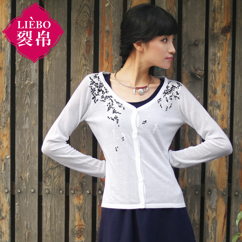 品牌团 春夏新款 绣花V领<em>长袖针织</em>薄<em>开衫 空调</em>