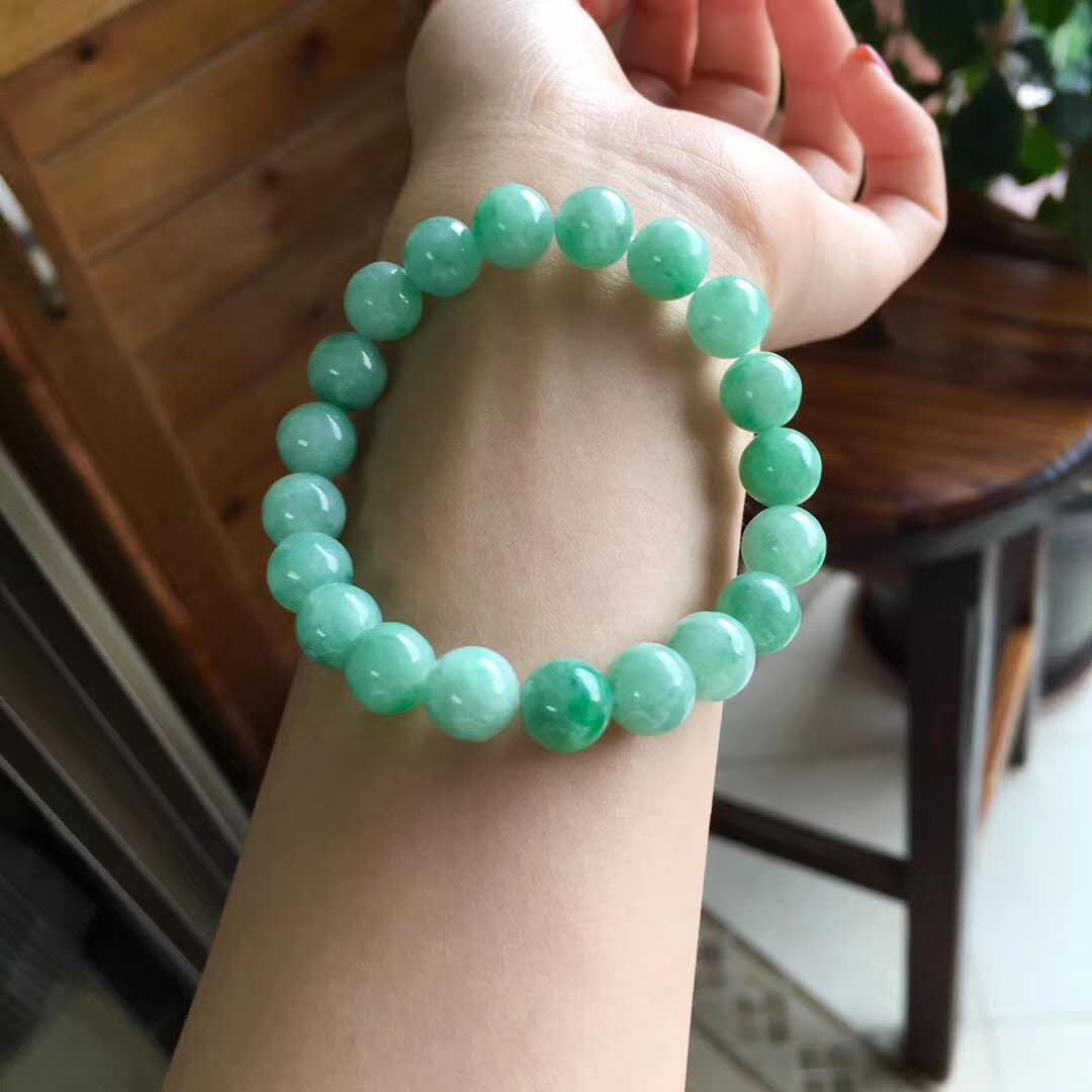 翡翠单圈在类目 珠宝/钻石/翡翠/黄金, 翡翠(新), 手饰中 - 来自Buy2taobao.com提供专业的淘宝代购服务