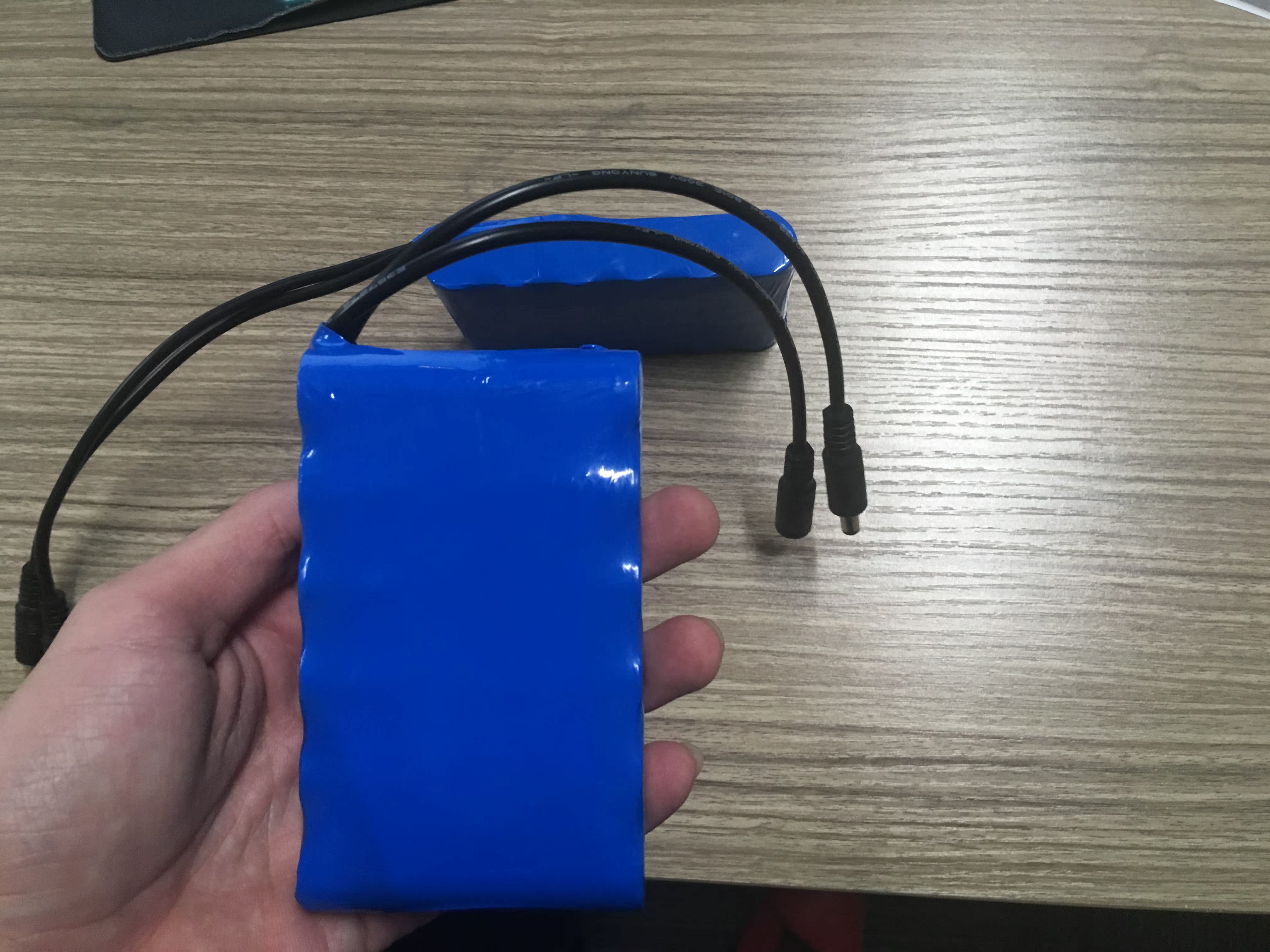 18650数码专用3串2并,11.1V/6.8A定制A品电池组其他规格可联系。在类目 3C数码配件, 干电池/充电电池/套装, 18650电池中 - 来自Buy2taobao.com提供专业的淘宝代购服务