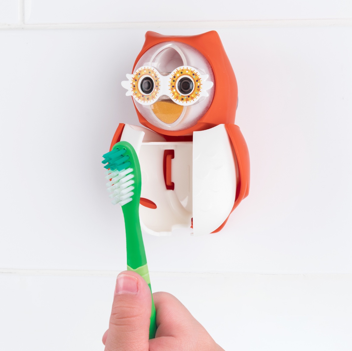 Malaysian production Flipper children Toothbrush holder Suction wall originality Free punch dustproof Toothbrush holder Trill Same itemin the Family/Personal Cleaning Tools , Sanitary appliances/Bathroom accessories , Toothbrush holder/Teeth bench category - from Buy2taobao.com to provide professional Taobao agent buy service