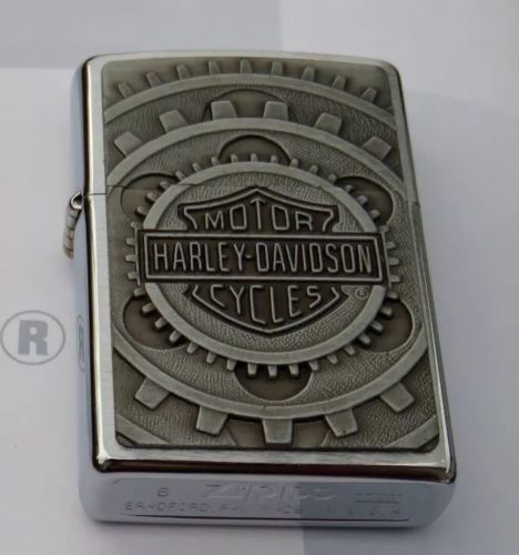 代购ZIPPO芝宝打火机1997年哈雷戴维森齿轮链轮象征200HD/H225在类目 ZIPPO/瑞士军刀/眼镜, 品牌打火机及配件, ZIPPO/芝宝中 - 来自Buy2taobao.com提供专业的淘宝代购服务