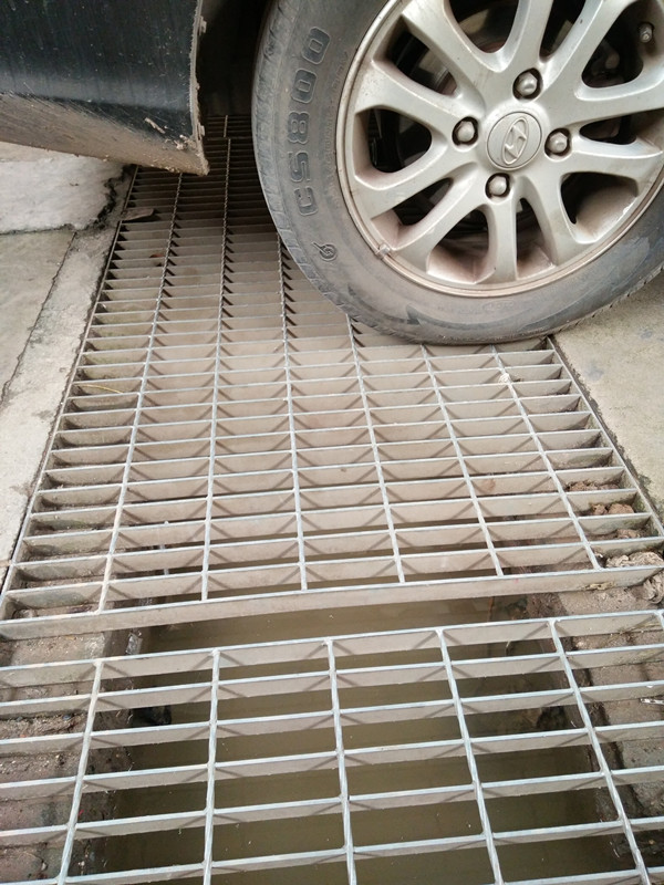 Manufactor Customized Galvanized steel Grating Drain cover Ladders Treads Sewer Grate Car wash Flowing waterin the Basic building materials , Other basic building materials , Safety Net category - from Buy2taobao.com to provide professional Taobao agent buy service