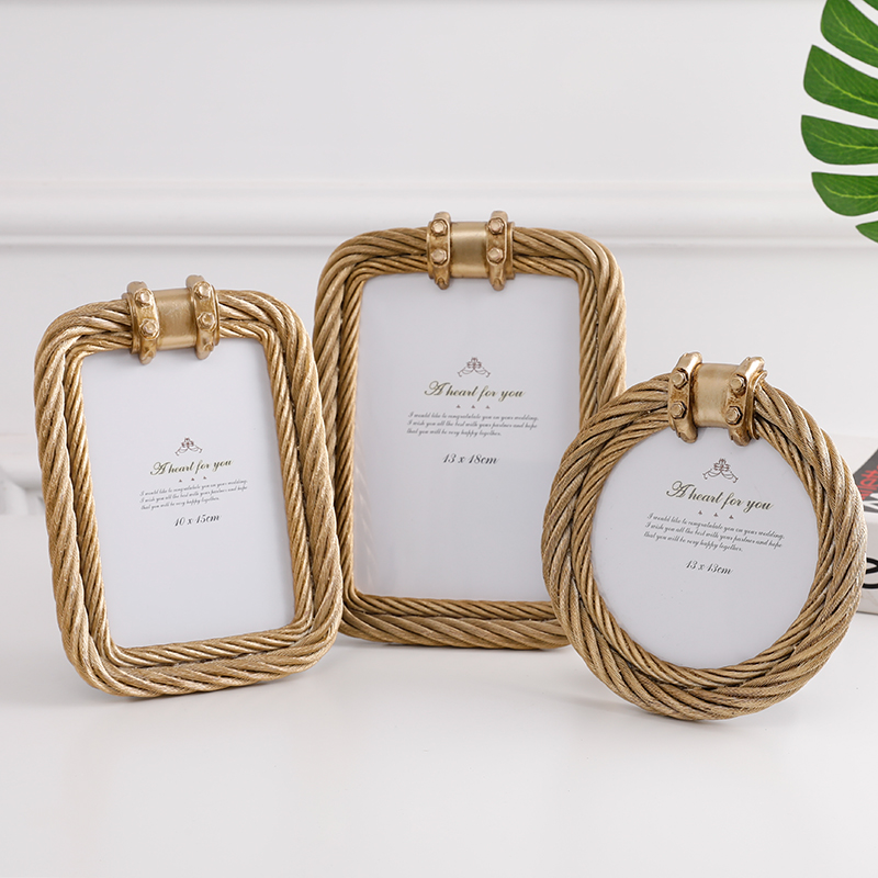 European style Phnom Penh Twist Photo frame originality Frame Swing sets Modern minimalist lovers Photo Wall hanging suit Arts and Craftsin the Home accessories , Frame/Frames category - from Buy2taobao.com to provide professional Taobao agent buy service