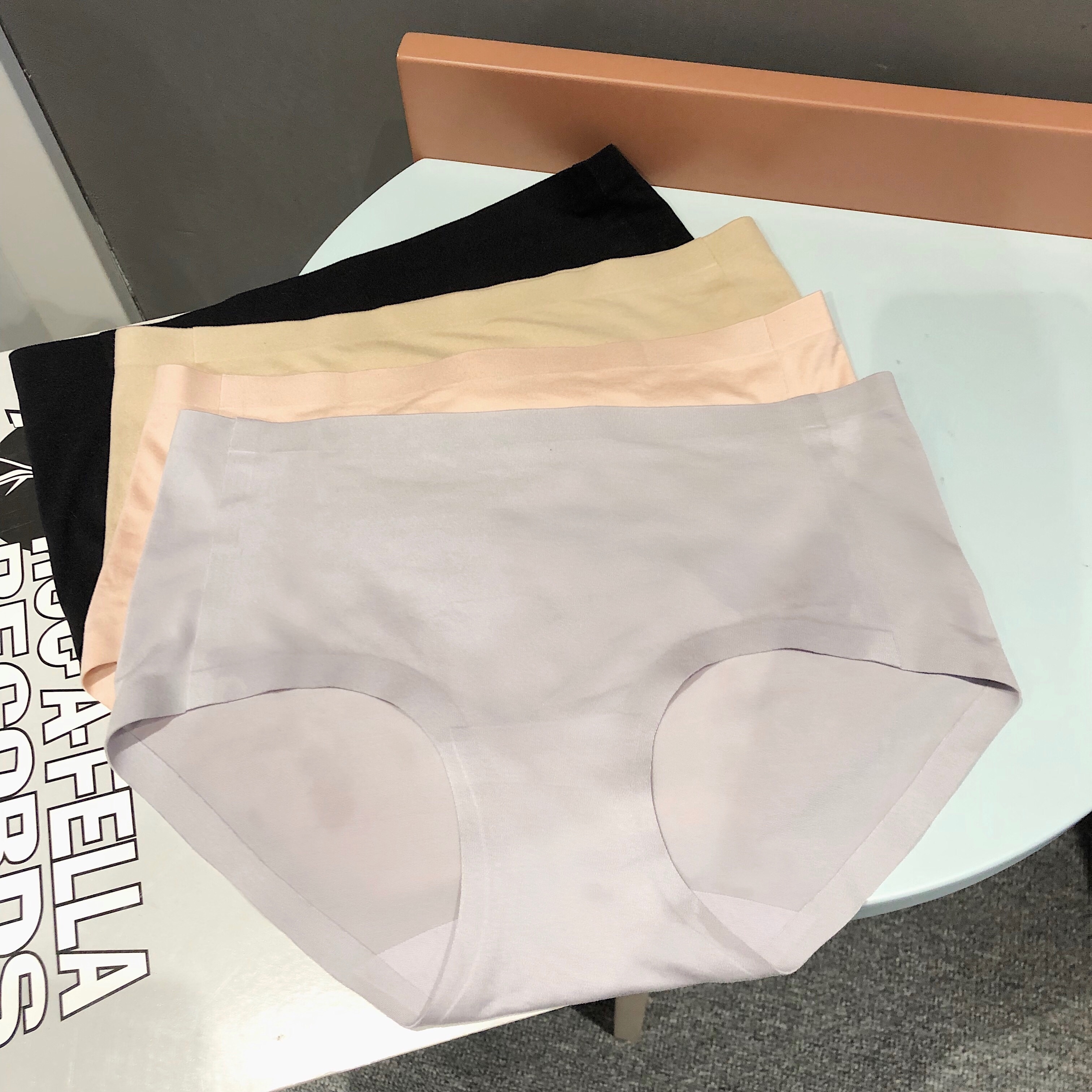 JumpingCat无痕一片式螺纹三角裤中腰透气纯色跑步运动健身内裤女|msdalam kategori Pakaian Dalam/seluar dalam lelaki/tracksuit, seluar dalam - dari Buy2taobao.com untuk memberikan perkhidmatan ejen Taobao profesional membeli