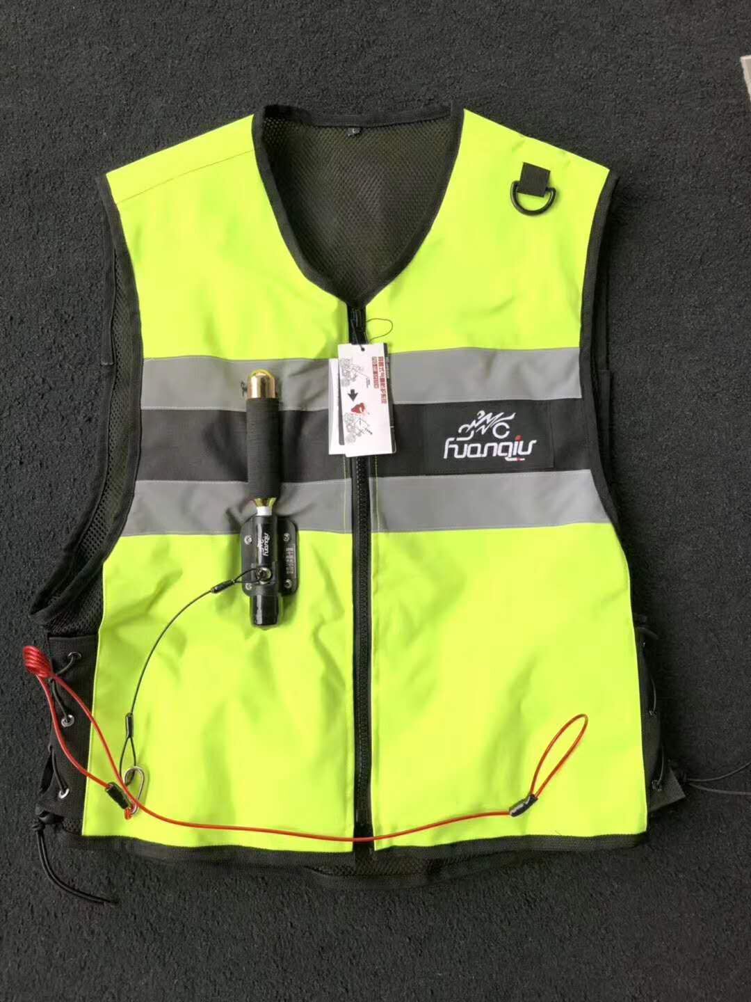 新版摩托车安全骑行气囊服反光机车防护防摔背心充气马甲摩旅在类目 摩托车/装备/配件, 摩托车骑士装备, 赛车服中 - 来自Buy2taobao.com提供专业的淘宝代购服务