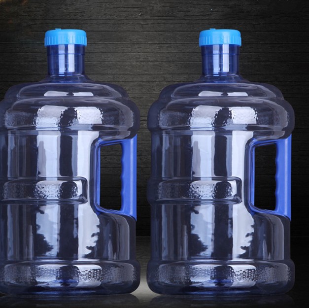 家用带盖加厚矿泉水饮水桶储水空瓶子个性桶装水简约纯净水桶。|ruв категории открытый/альпинизм/в поход/Поездки товаров, питьевой прибор/воду контейнер, ведро - от Buy2taobao.com для оказания профессиональной услуги покупки агента Taobao