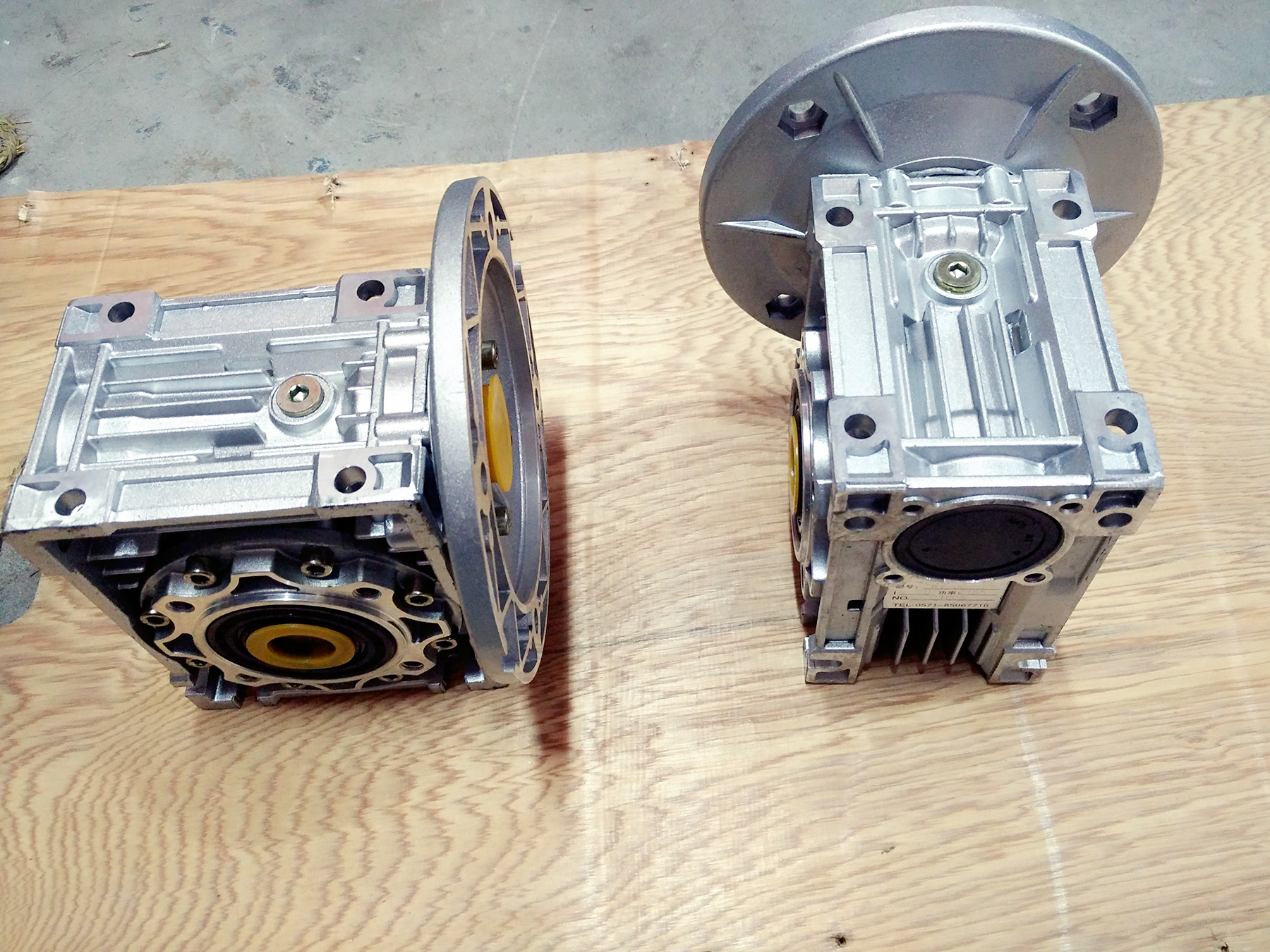杭州長亭減速機 NMRV5O渦輪蝸杆減速機 NRV減速器 減速箱在類目 五金/工具, 機電五金, 變速機, 蝸輪蝸桿減速機中 - 來自Buy2taobao.com提供專業的淘寶代購服務