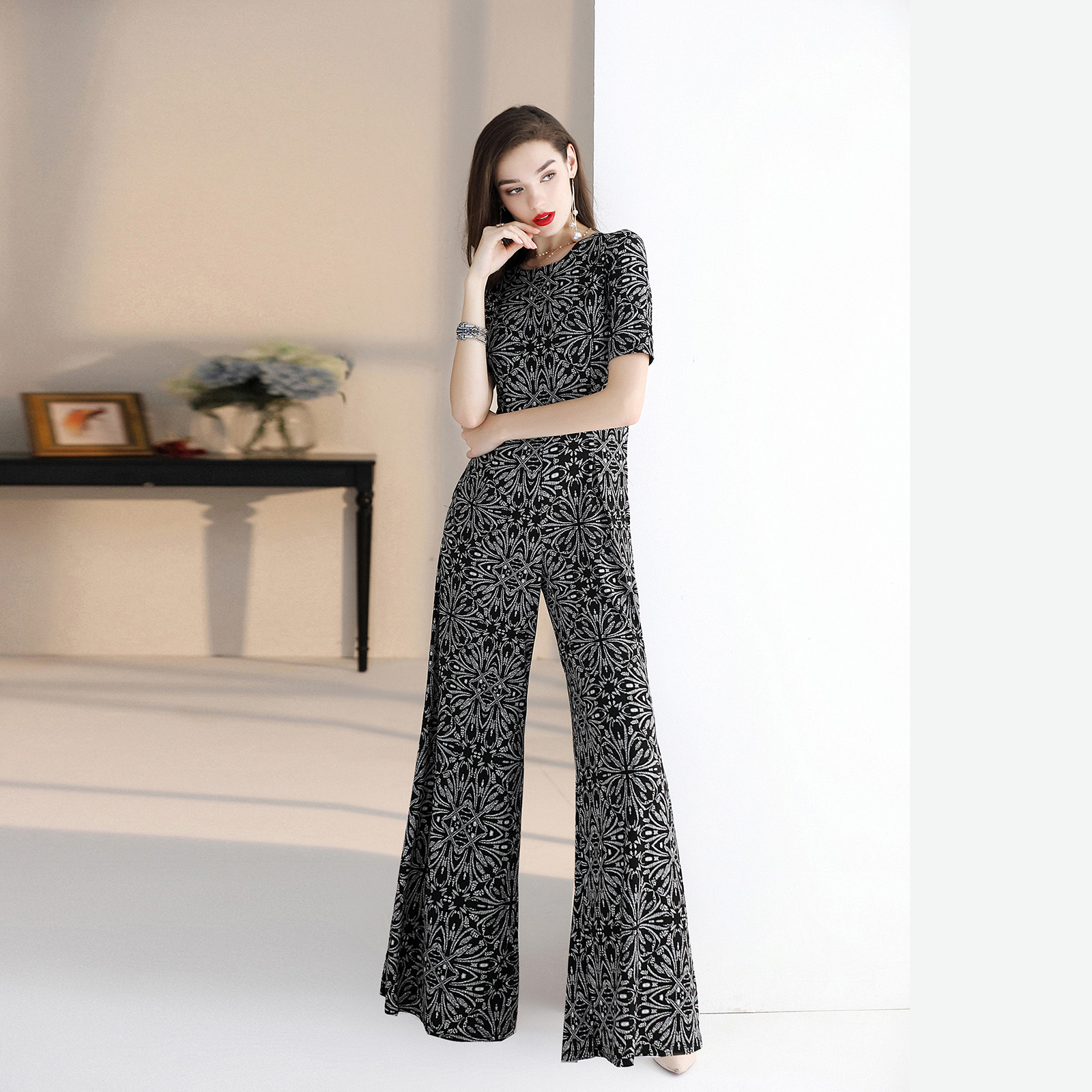 world Rain ~19 Early spring Primer T-shirts Waist Elastic force Super long Broad leg Jumpsuitsin the Women's clothing/Boutique , Pants , Casual pants category - from Buy2taobao.com to provide professional Taobao agent buy service