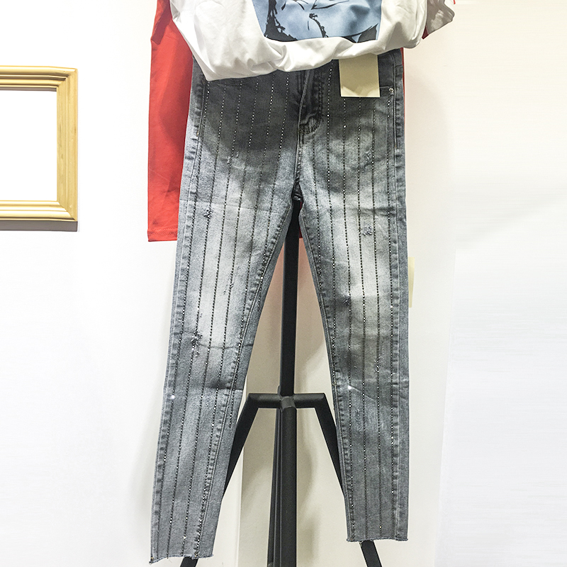 5烫钻牛仔裤82208|ruв категории Женская одежда, джинсы - от Buy2taobao.com для оказания профессиональной услуги покупки агента Taobao