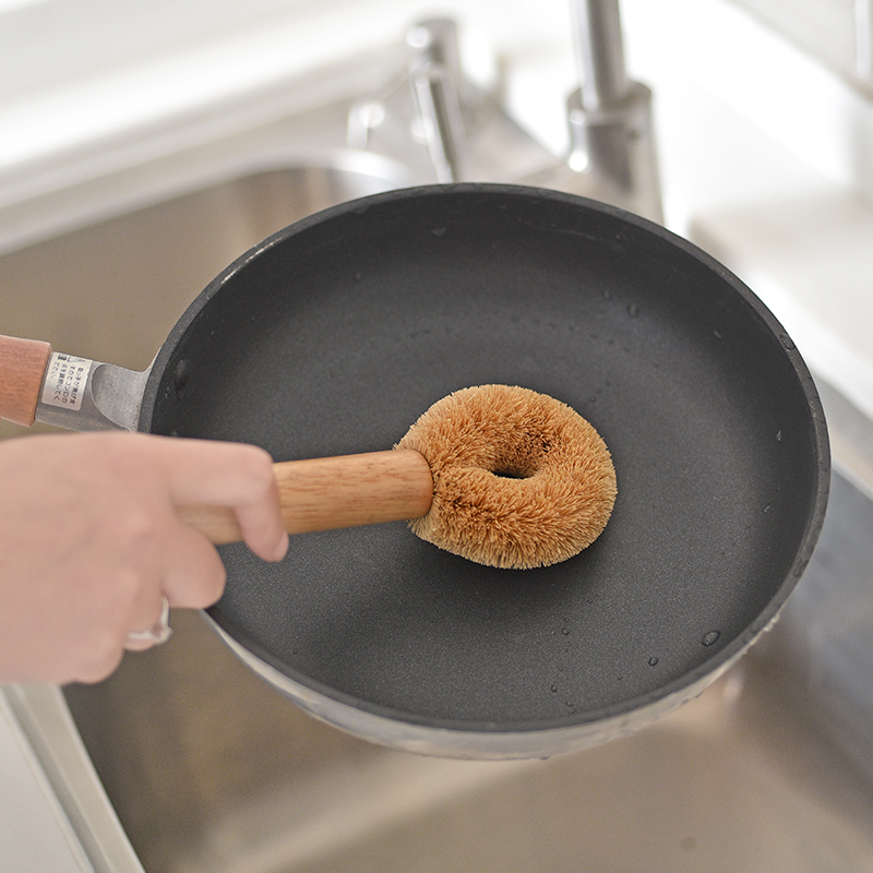 coconut fiber Pot Brush Dishwasher brush Wooden handle brush Pots and pans clean Long handle Kitchen Brush Artifact kitchen Degreasing brushin the Kitchen/Cooking utensils , Cooking utensils , Other category - from Buy2taobao.com to provide professional Taobao agent buy service