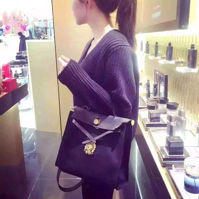 代购CHANS日本潮牌badge徽章包上新凯莉包