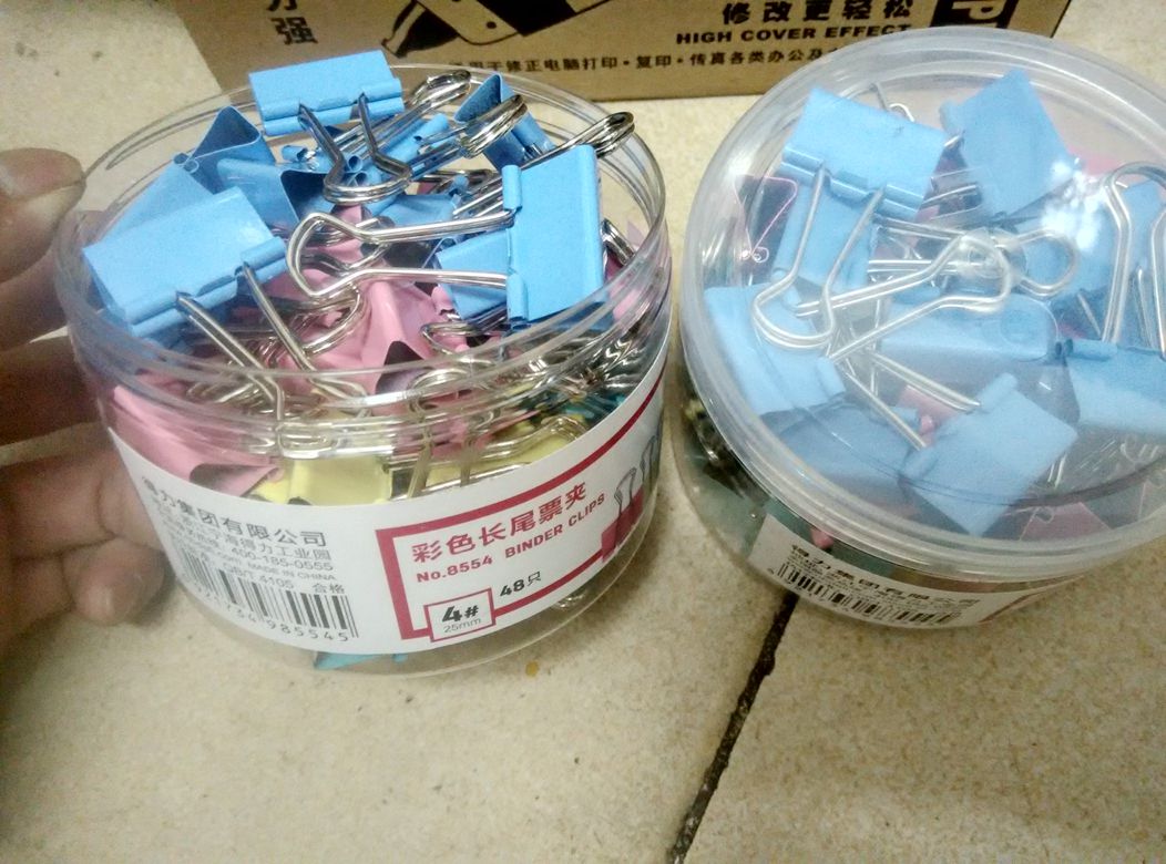 得力8554長尾夾 25mm 彩色長尾夾 4號反尾鐵夾子 燕尾夾 票據夾在類目 電子詞典/電紙書/文化用品, 裝訂用品, 票夾/長尾夾中 - 來自Buy2taobao.com提供專業的淘寶代購服務