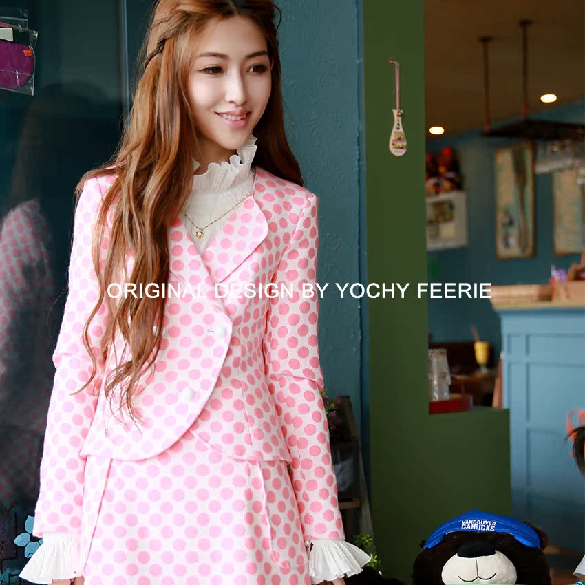 Yochy Feerie梦幻公主风 粉点公主范双排扣收腰修身短款小外套|msdalam kategori Butik wanita / wanita, jaket pendek - dari Buy2taobao.com untuk memberikan perkhidmatan ejen Taobao profesional membeli