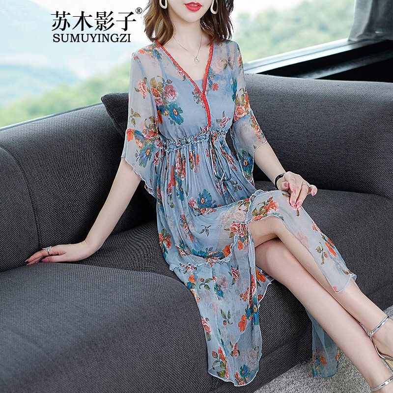 蘇木影子777#v領時尚碎花裙女夏裝2019新款修身氣質飄逸連衣裙中在類目 個性定製/設計服務/DIY, 服飾箱包定製, 服裝定製, 動漫服裝/cosplay制服中 - 來自Buy2taobao.com提供專業的淘寶代購服務