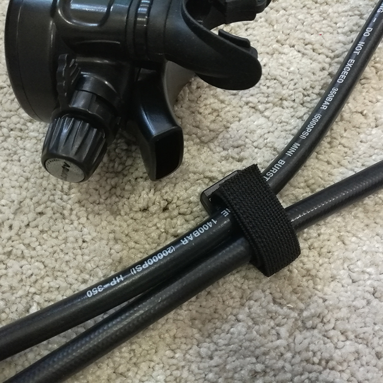 GearPro 潜水调节器管线束带 魔术贴绑带 调节式 低中高压管绑扎在类目 基础建材, 家用五金, 其他五金件, 缎带/扎带中 - 来自Buy2taobao.com提供专业的淘宝代购服务
