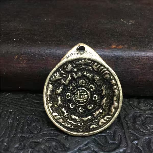 藏式腰牌九宮牌配飾 純銅做舊九宮八卦牌在類目 特色手工藝, 少數民族特色工藝品, 藏族特色, 西藏古代銅雕中 - 來自Buy2taobao.com提供專業的淘寶代購服務