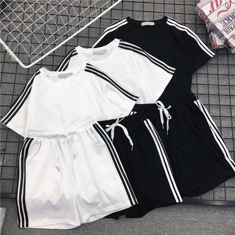 2019夏季韩版学生宽松两件套休闲跑步运动服短款简约男女情侣套装在类目 女装/女士精品, 套装/学生校服/工作制服, 休闲运动套装中 - 来自Buy2taobao.com提供专业的淘宝代购服务