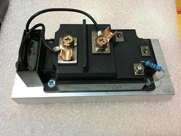富士.达林顿模块300A 1200V 测试好发货 该产品不支持退换货。在类目 3C数码配件, 电子元器件市场, 电子元件, 其它元器件中 - 来自Buy2taobao.com提供专业的淘宝代购服务