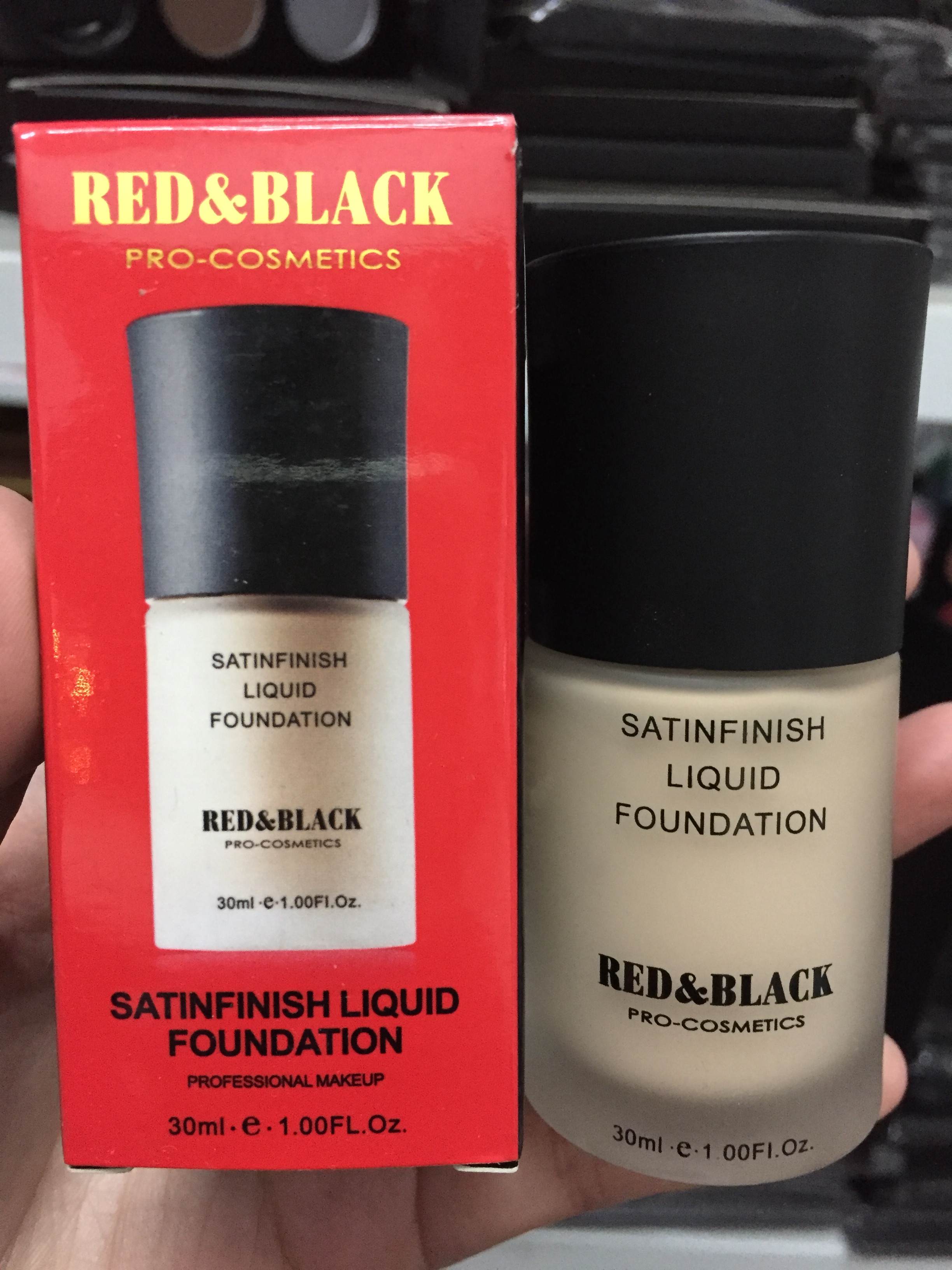 Red and Black Cosmetics Eijun Silk sliding Liquid Foundation Concealer Matte Foundation waterproof Anti-sweat Lasting Light and thin Futiein the Makeup/Perfume/Beauty tools , Liquid Foundation/Cream category - from Buy2taobao.com to provide professional Taobao agent buy service