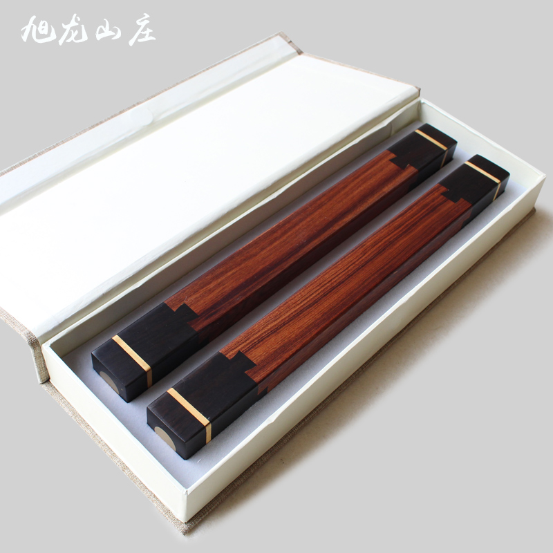 精美紫光檀镶铜镇尺文房四宝镶嵌大号镇纸国画压条书法礼品木条在类目 电子词典/电纸书/文化用品, 画具/画材/书法用品, 镇纸中 - 来自Buy2taobao.com提供专业的淘宝代购服务