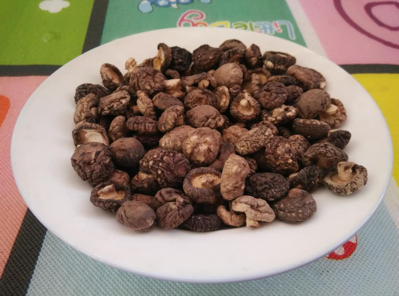 壹毛硬幣小香菇小花菇珍珠菇幹貨壹口壹個香脆可口天然無添加250G在類目 糧油米麪/南北乾貨/調味品, 南北乾貨/肉類乾貨, 乾貨/土特產, 香菇類中 - 來自Buy2taobao.com提供專業的淘寶代購服務