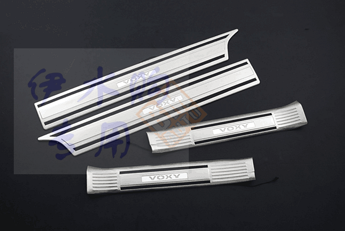 现货NEW 丰田NOAH\VOXY80系专用门槛条 带LED迎宾踏板 带防滑条|ruв категории автомобиль/товаров/аксессуары/переоснащение, Внешние украшения автомобиля/установка украшения/защита, установка/украшения, кузов/окно формовки - от Buy2taobao.com для оказания профессиональной услуги покупки агента Taobao