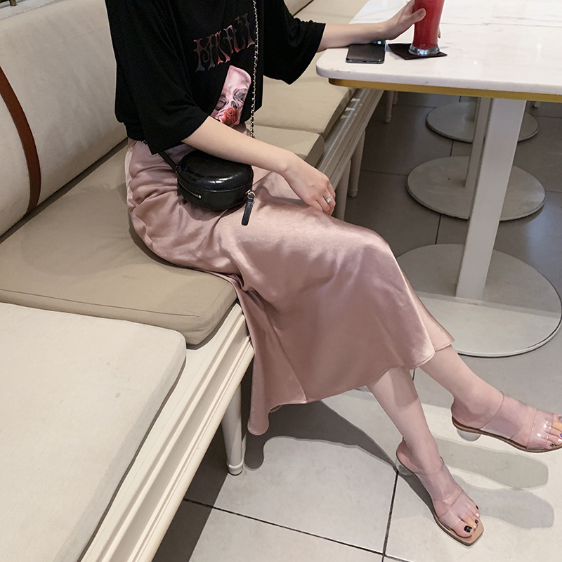 【于momo3.27新品】擁有德芙巧克般絲滑法式氣質修身半身裙在類目 女裝/女士精品, 半身裙中 - 來自Buy2taobao.com提供專業的淘寶代購服務
