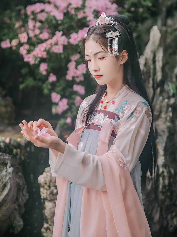 原创6米裙摆汉服襦裙玄姬北极星龙母星空抖音正版般若凤凰于飞仙|ruв категории Женская одежда, костюм/национальная одежда/театр костюм, национальная одежда/этап погрузки - от Buy2taobao.com для оказания профессиональной услуги покупки агента Taobao