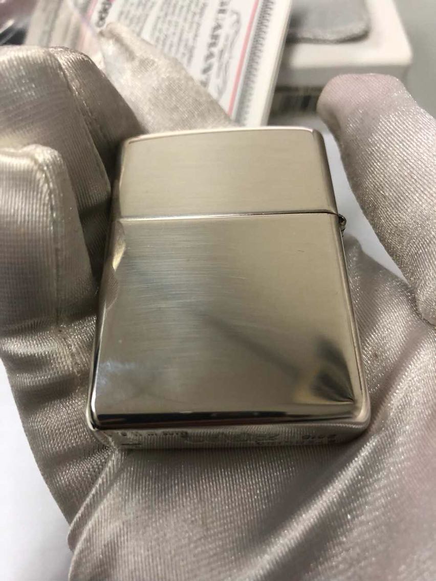 高檔純銀號正品正版26盔甲光板純銀美國正品zippo原裝加厚版打火在類目 ZIPPO/瑞士軍刀/眼鏡, 品牌打火機及配件, ZIPPO/芝寶中 - 來自Buy2taobao.com提供專業的淘寶代購服務