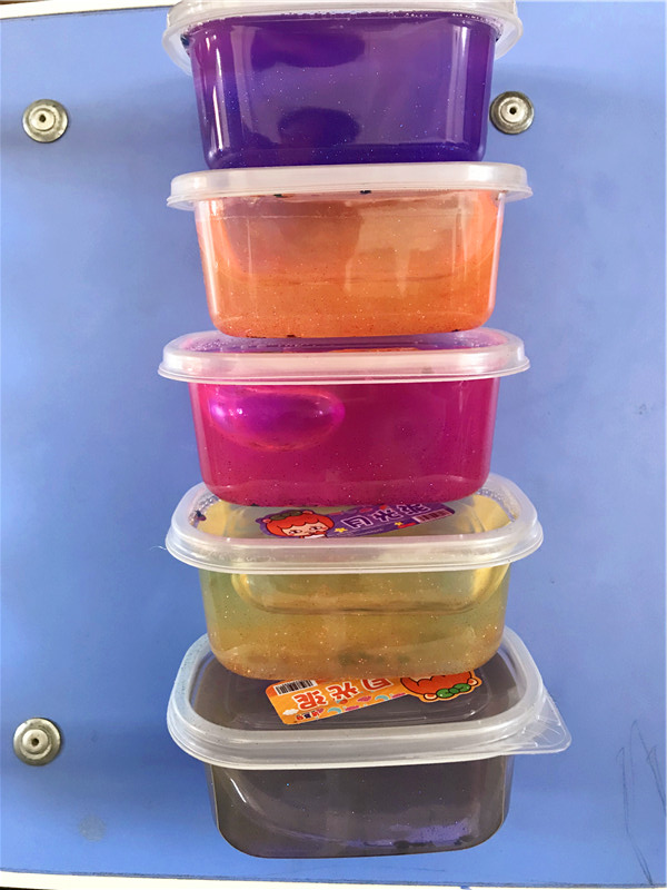 novel Toys stretching Sequins Gold powder Moonlight Glass Blistering School periphery Best Sellersin the Toy/Childs/Puzzle/Building block/Model , Other Toys category - from Buy2taobao.com to provide professional Taobao agent buy service