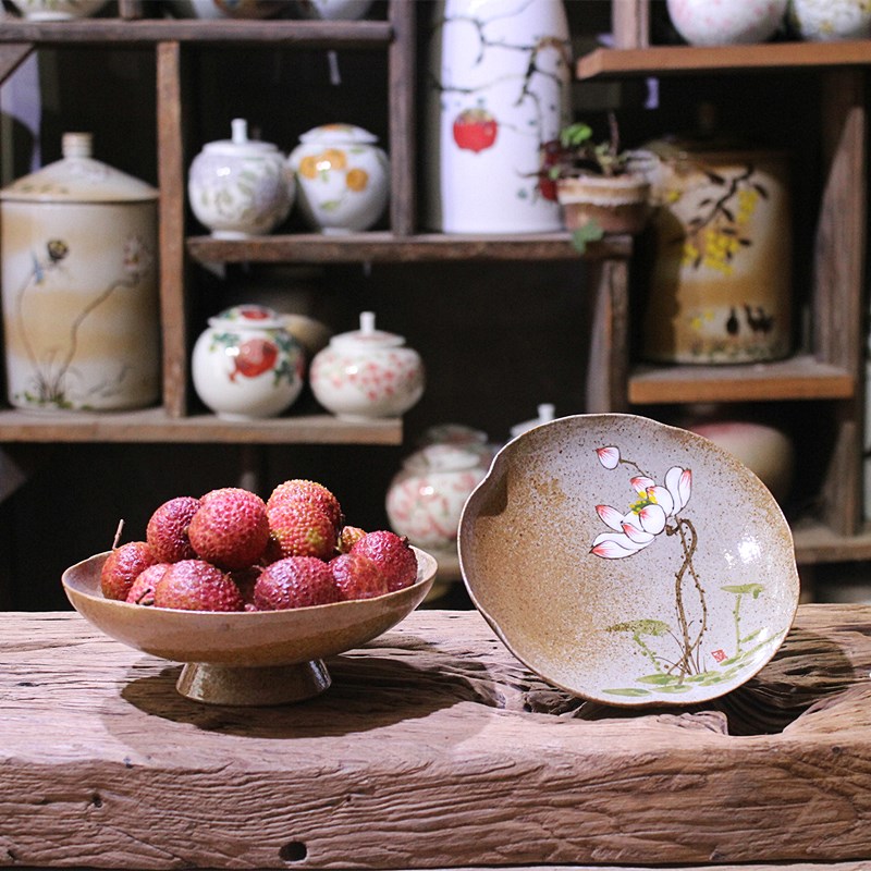 花边手绘粗陶餐饮具高脚景德镇盘菜盘古朴果盘手工点心餐具釉下彩在类目 餐饮具, 餐具, 果盆/果盘/果篮中 - 来自Buy2taobao.com提供专业的淘宝代购服务