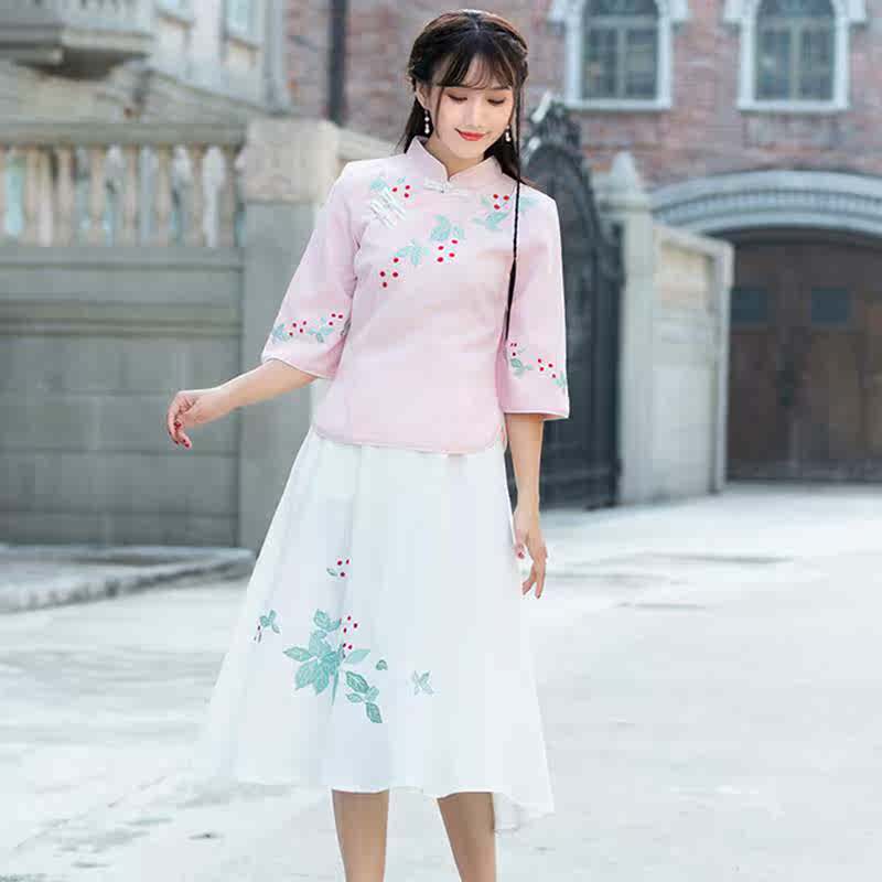 2019夏季新款女装棉麻女古装改良唐装古风汉服中袖民族风绣花套装在类目 女装/女士精品, 唐装/民族服装/舞台服装, 民族服装/舞台装中 - 来自Buy2taobao.com提供专业的淘宝代购服务