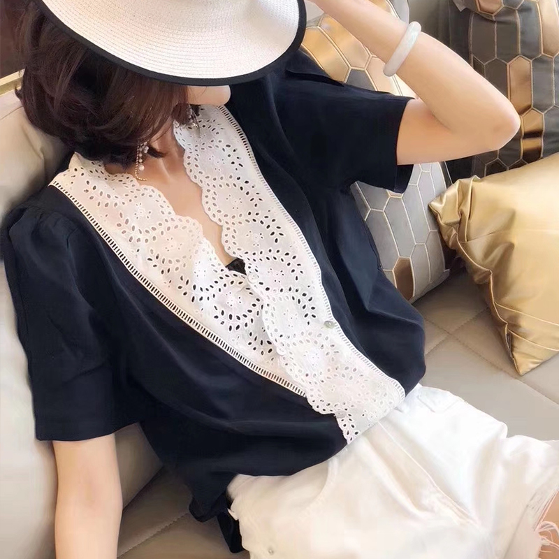 Europe station 2019 Summer wear new pattern European goods fashion Versatile V-neck Mosaic Hit color Hollow Lace temperament shirtin the Women's clothing/Boutique , Lace shirt/Chiffon shirt category - from Buy2taobao.com to provide professional Taobao agent buy service