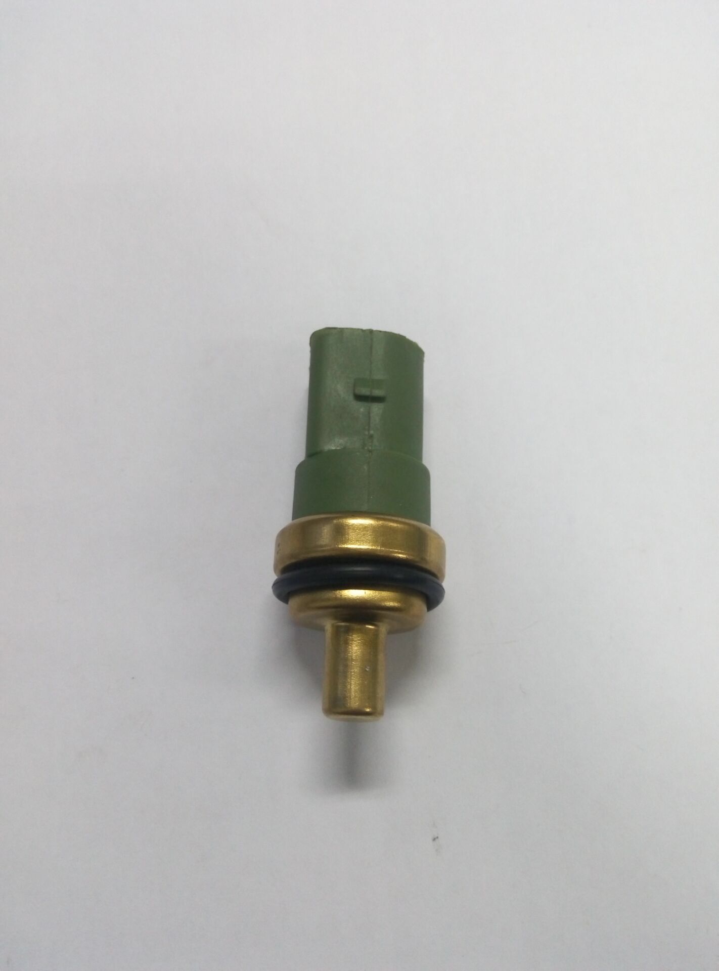 audi A6 public Bora Sagitar Passat Jetta water temperature sensor Sensing plug Original factory Santana Pentium B5in the Car/Articles/Fitting/Refit , Auto Parts and Accessories , Electrical System , Automotive Sensors category - from Buy2taobao.com to provide professional Taobao agent buy service