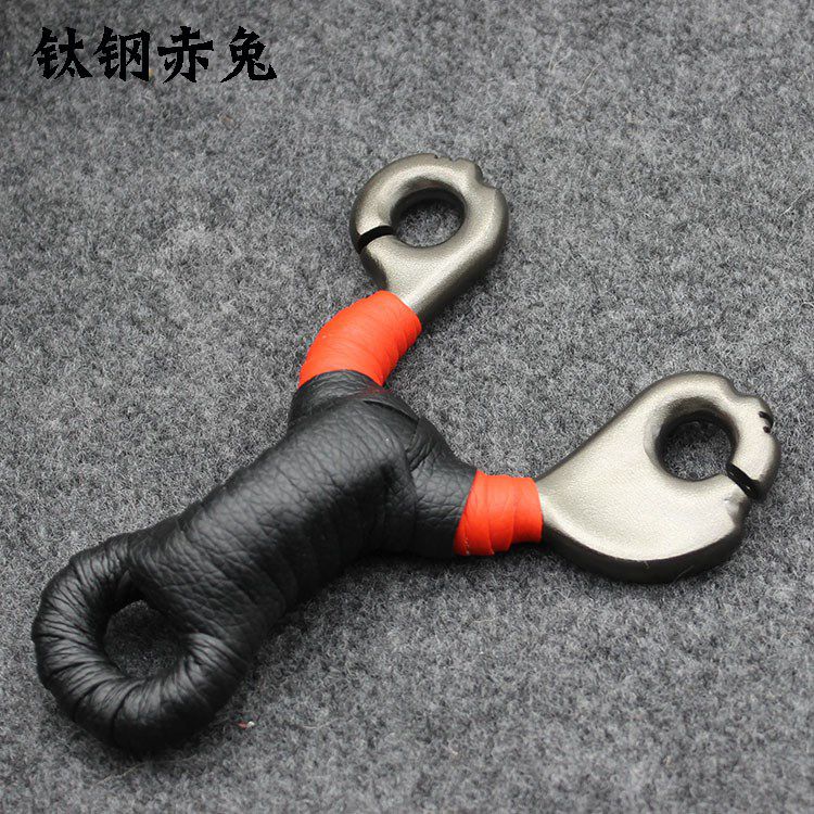 钛钢弹弓赤兔户外专业精准不锈钢弹弓器传统休闲玩具弹弓包邮在类目 玩具/童车/益智/积木/模型, 户外运动/休闲/传统玩具, 其他户外休闲玩具中 - 来自Buy2taobao.com提供专业的淘宝代购服务