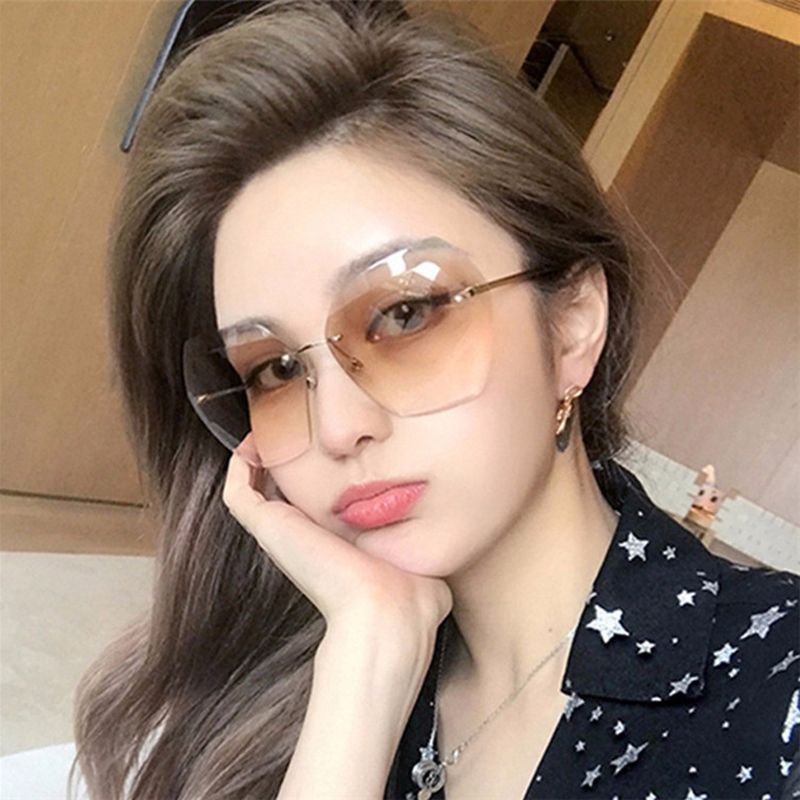 网红款海洋片无框切边太阳镜欧美潮流墨镜新款男女士时尚太阳眼镜在类目 ZIPPO/瑞士军刀/眼镜, 太阳眼镜中 - 来自Buy2taobao.com提供专业的淘宝代购服务