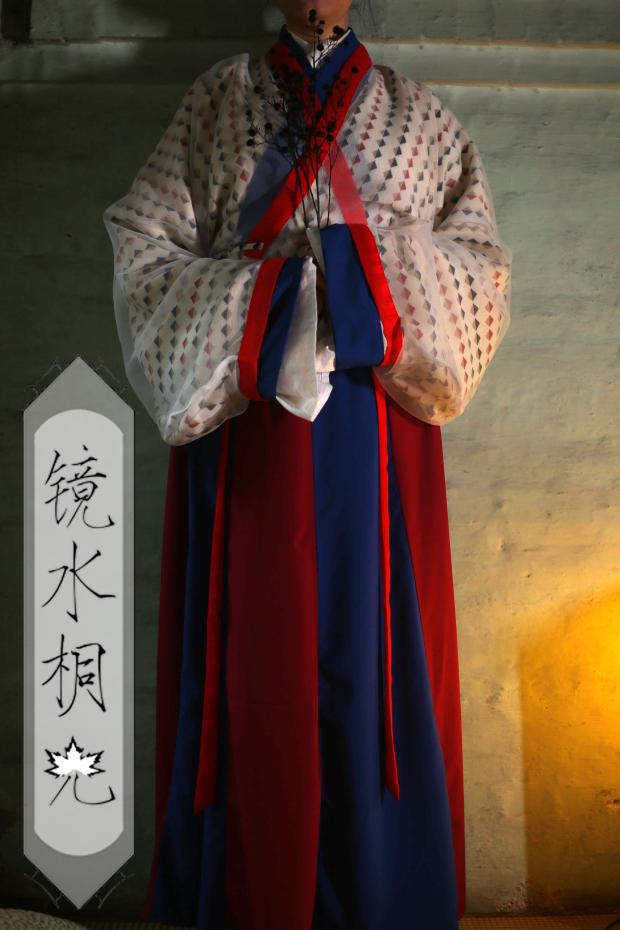现货【镜水桐光】红蓝原创襦裙套装交窬裙撞色交领汉服秦汉魏晋在类目 女装/女士精品, 唐装/民族服装/舞台服装, 民族服装/舞台装中 - 来自Buy2taobao.com提供专业的淘宝代购服务