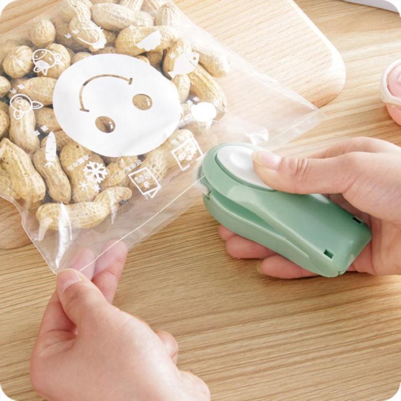 Bag new pattern Sealing machine small-scale household Plastic bags Aluminum foil bag dormitory snack light Heat presses Edge banding Handheldin the Kitchen/Cooking utensils , Kitchen Gadgets/Kitchen storage , Sealer category - from Buy2taobao.com to provide professional Taobao agent buy service