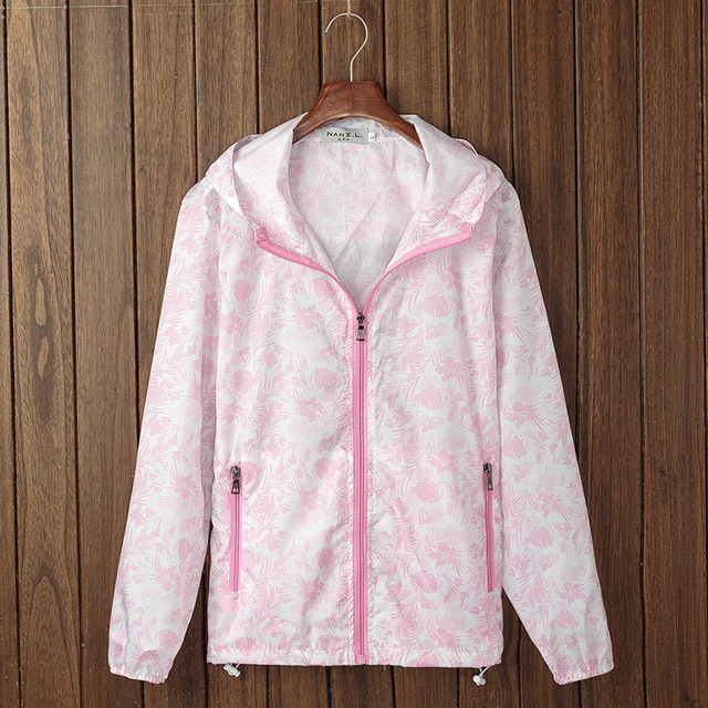 2019 summer camouflage lovers outdoors Skin clothing Feather models Light and thin ventilation Windbreak Quick drying motion Sunscreenin the Sportswear/Casual Clothing , Sport coat category - from Buy2taobao.com to provide professional Taobao agent buy service